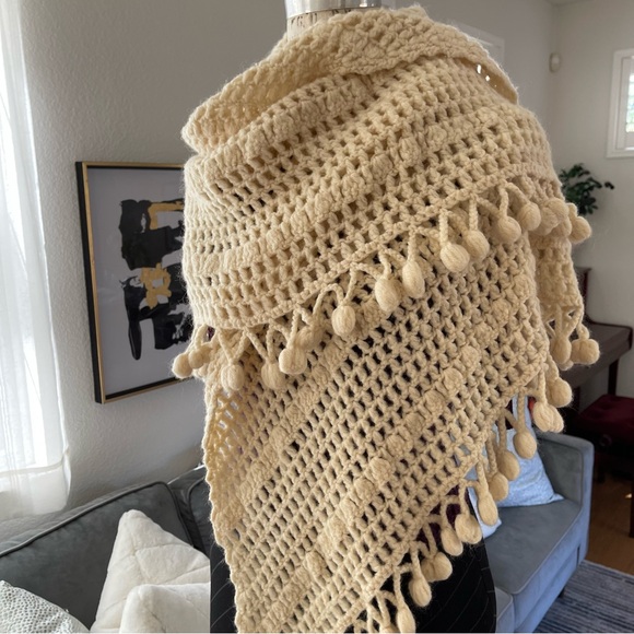 Vintage Handmade Crochet Wrap Scarf Shawl - Picture 5 of 11